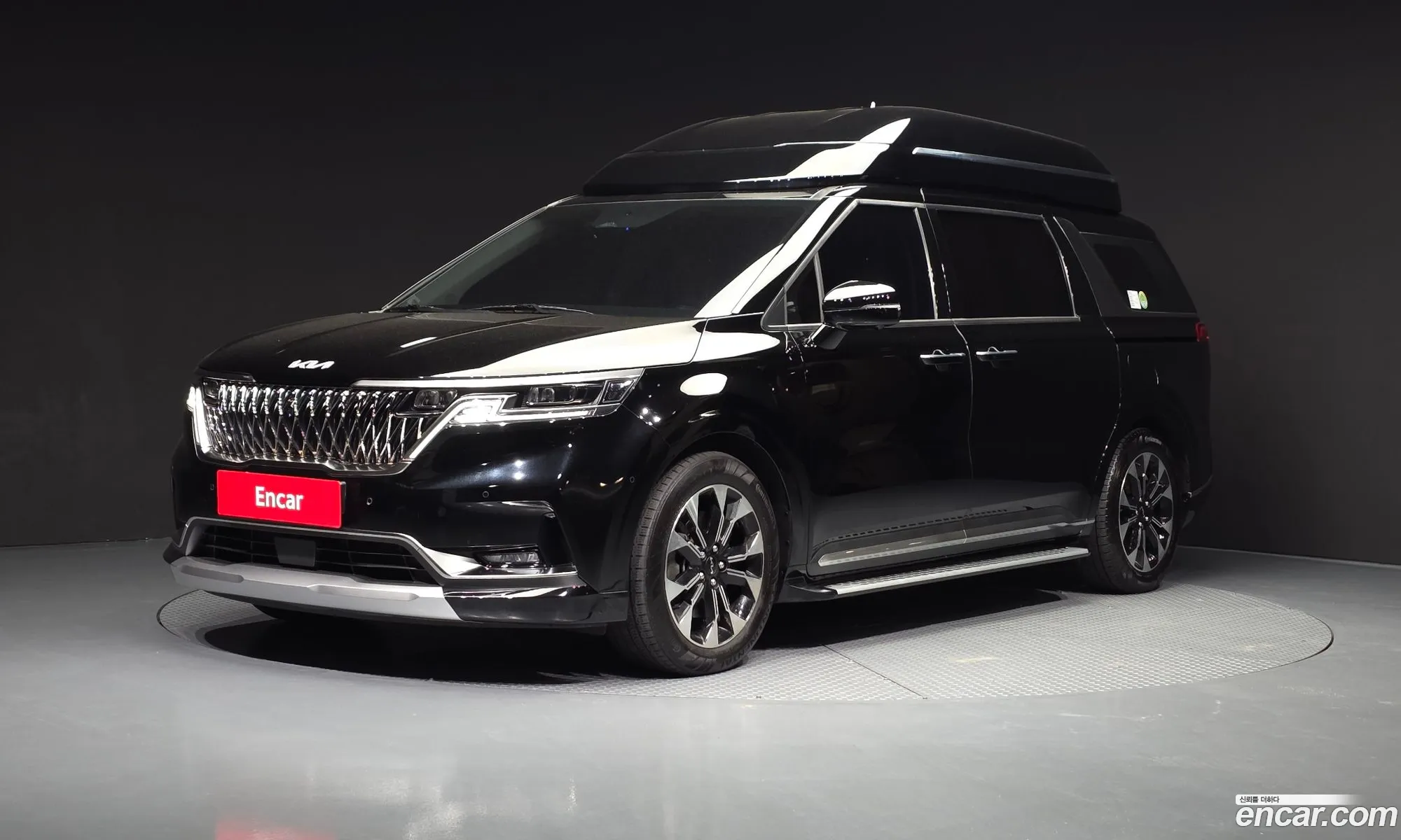 Kia Carnival 2023 KNANE813BPS302390 — 3