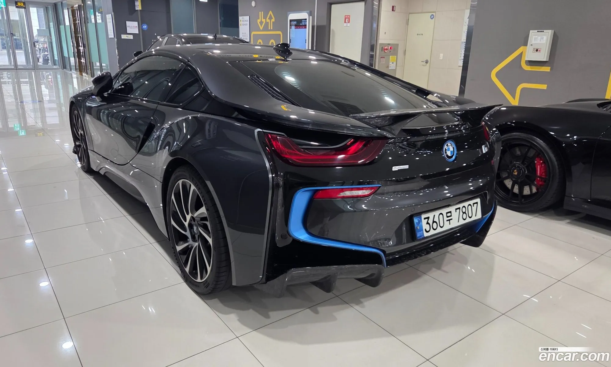 BMW i8 2016 — 7