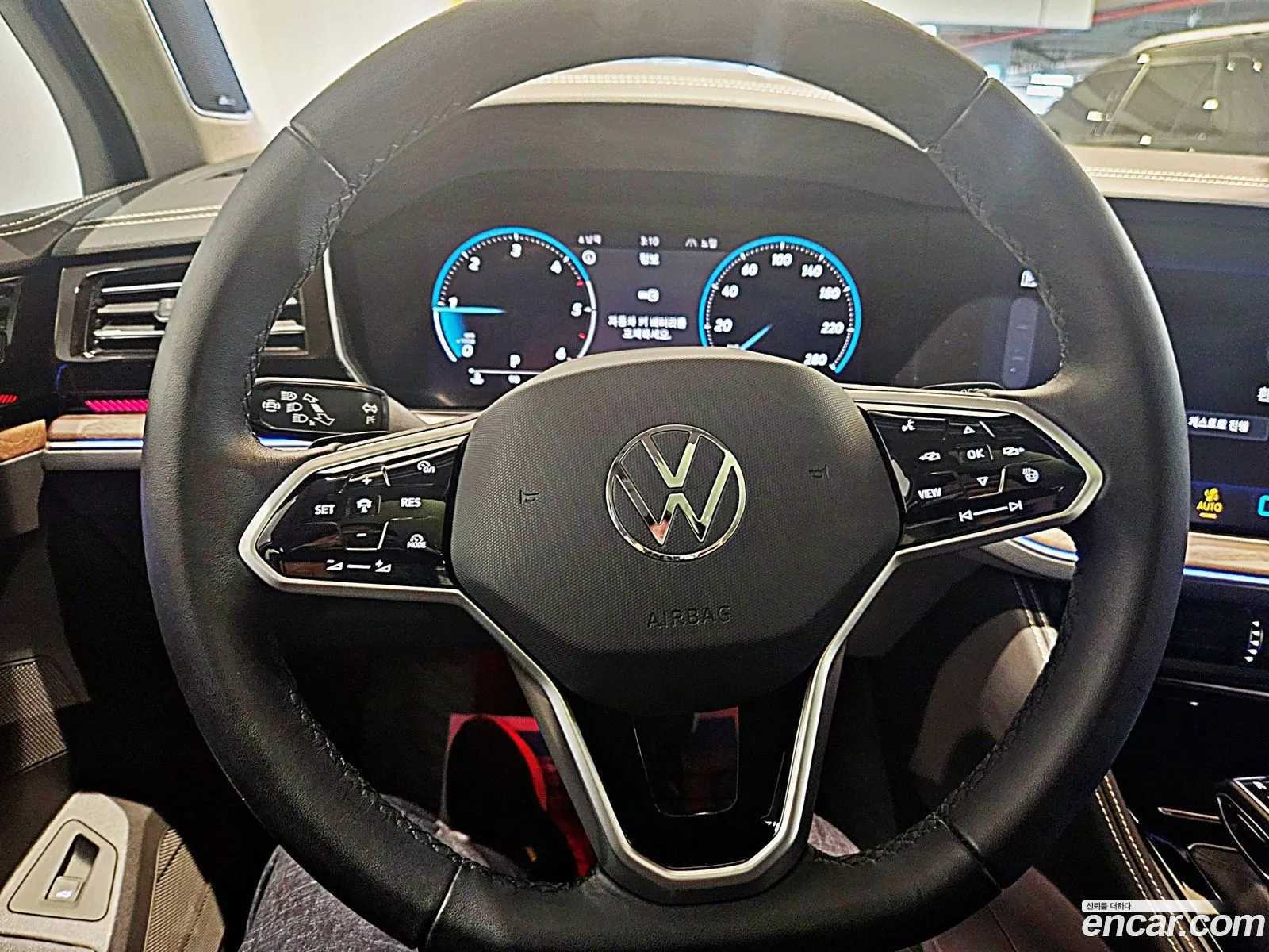 Volkswagen Touareg 2024 — 11