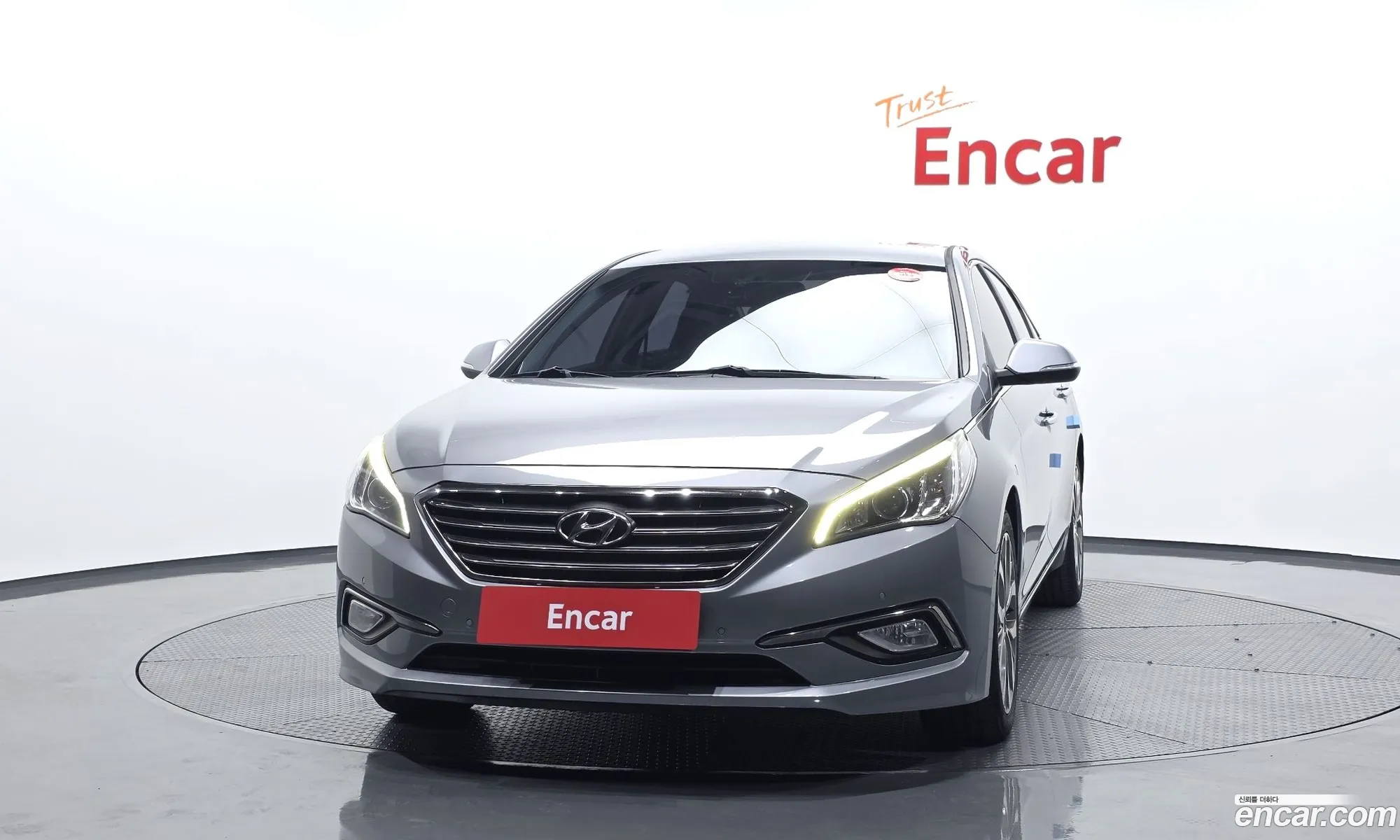 Hyundai LF Sonata 2016 KMHE341CBGA237799 — 4