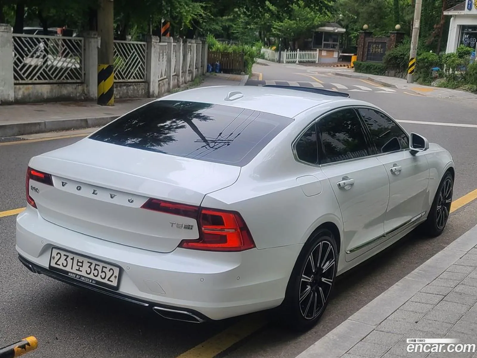 Volvo S90 2019 — 11
