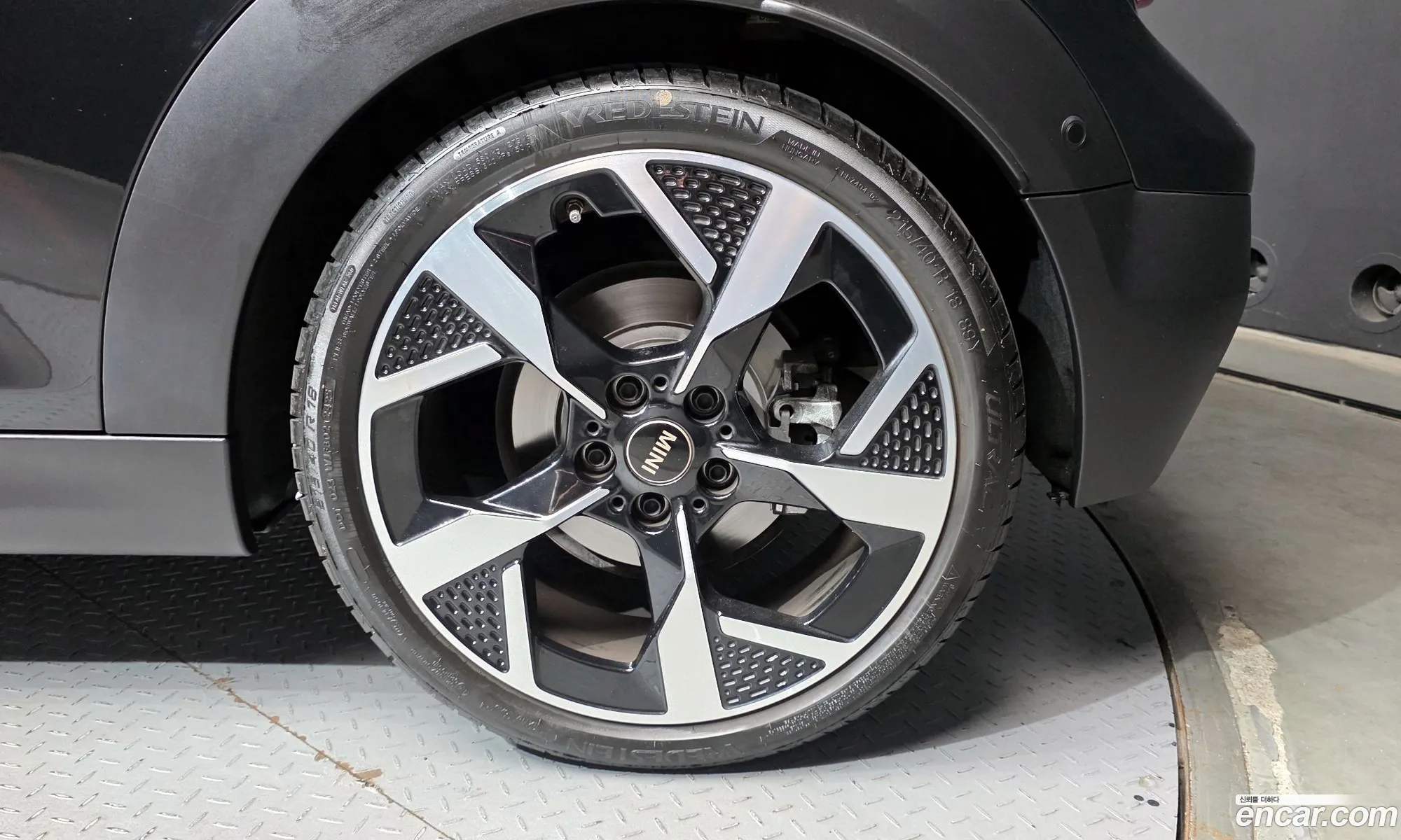 Mini Cooper S Convertible 2025 WMW21GX0XT2X84312 — 9