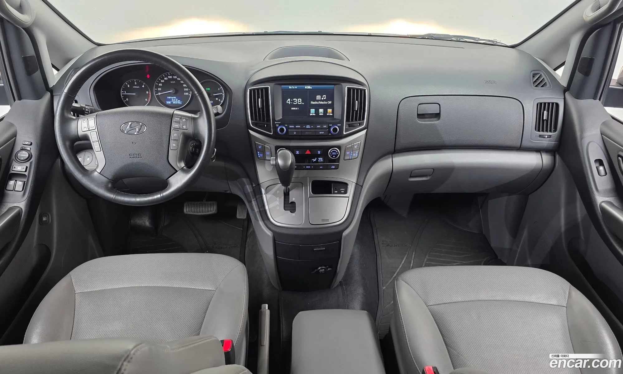 Hyundai Grand Starex 2018 — 2