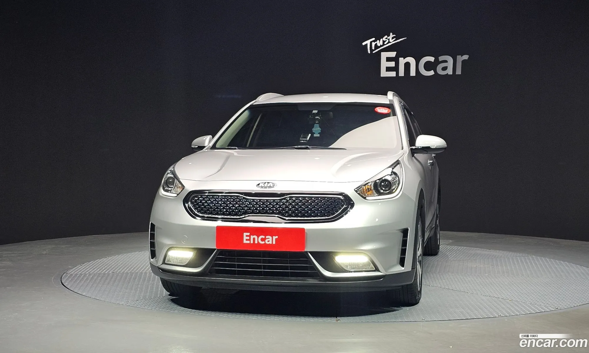 Kia Niro 2017 KNACA81CGJA086898 — 2