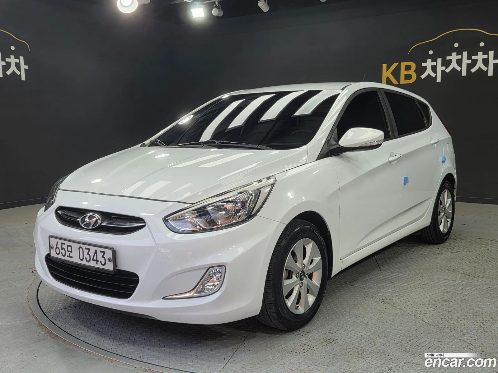 Hyundai Accent 2016 — 2