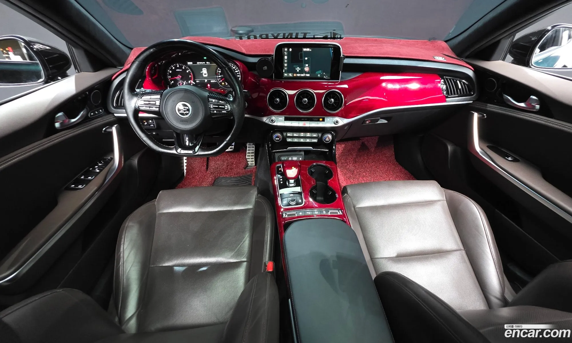 Kia Stinger 2018 KNAE751CDJS029589 — 2