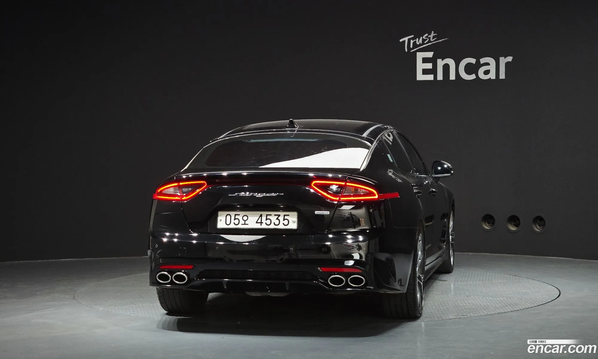 Kia Stinger 2017 KNAE351ADJS007302 — 2