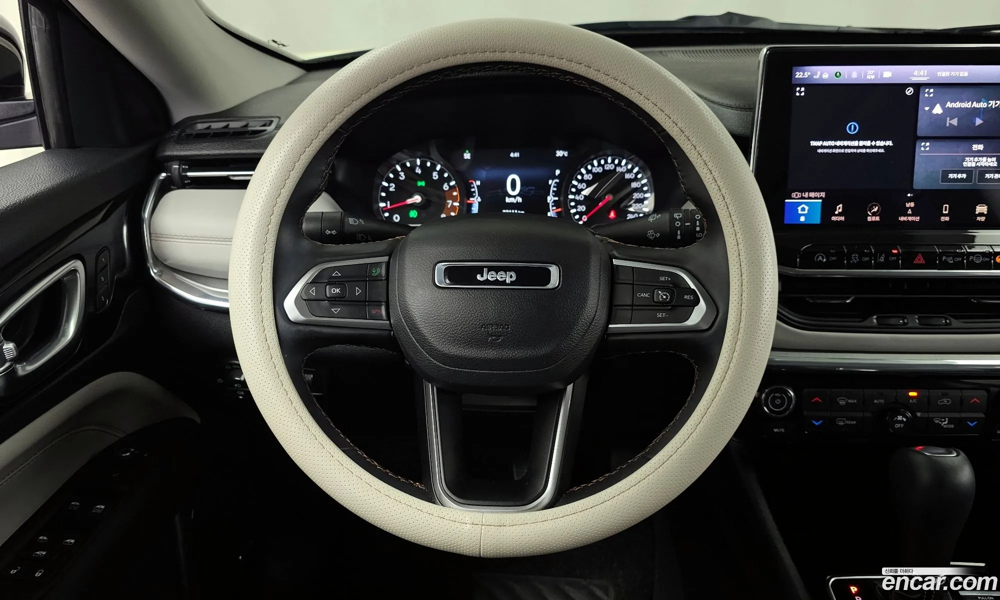 Jeep Compass 2022 3C4NJDCB6NT179100 — 14