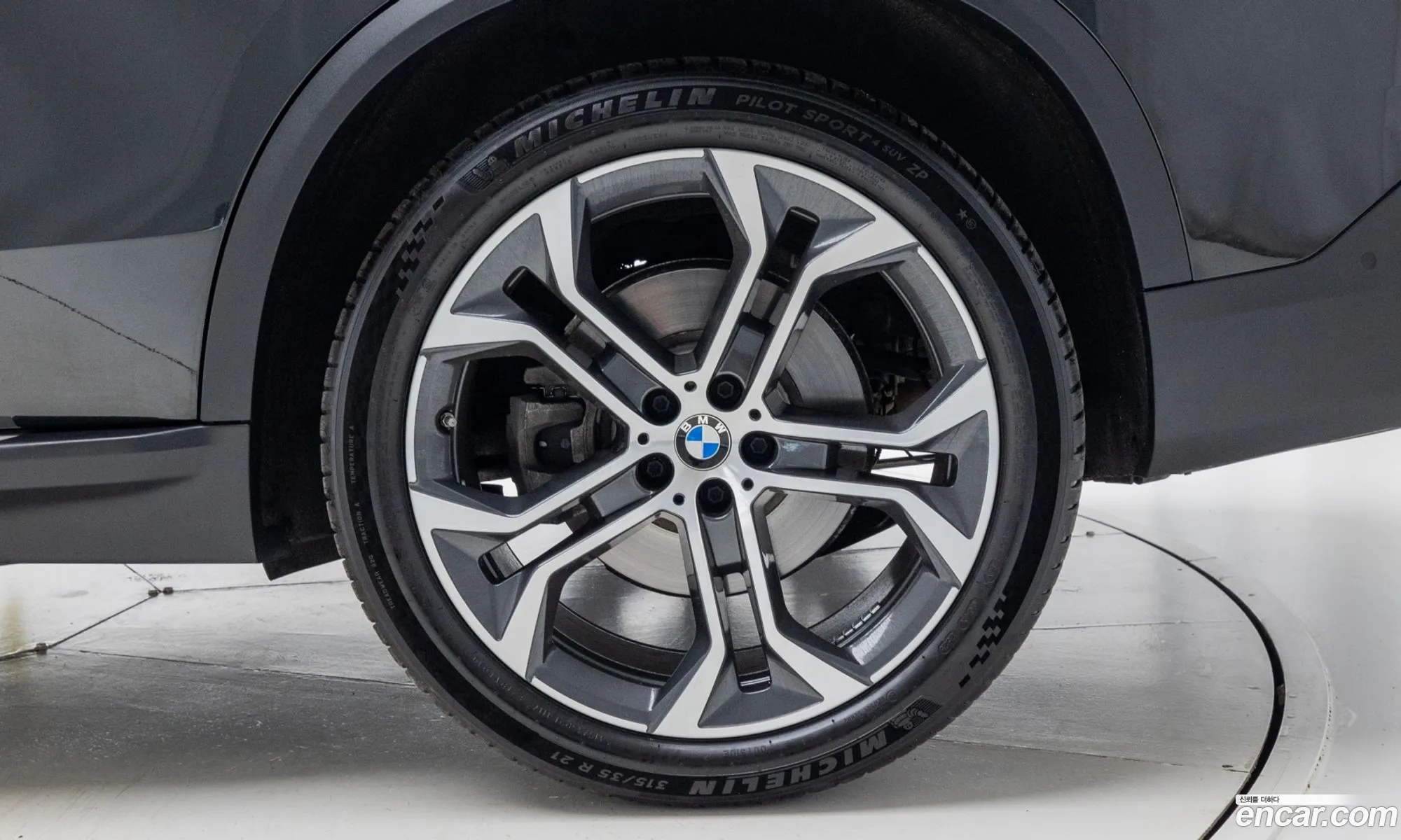 BMW X5 2022 — 5