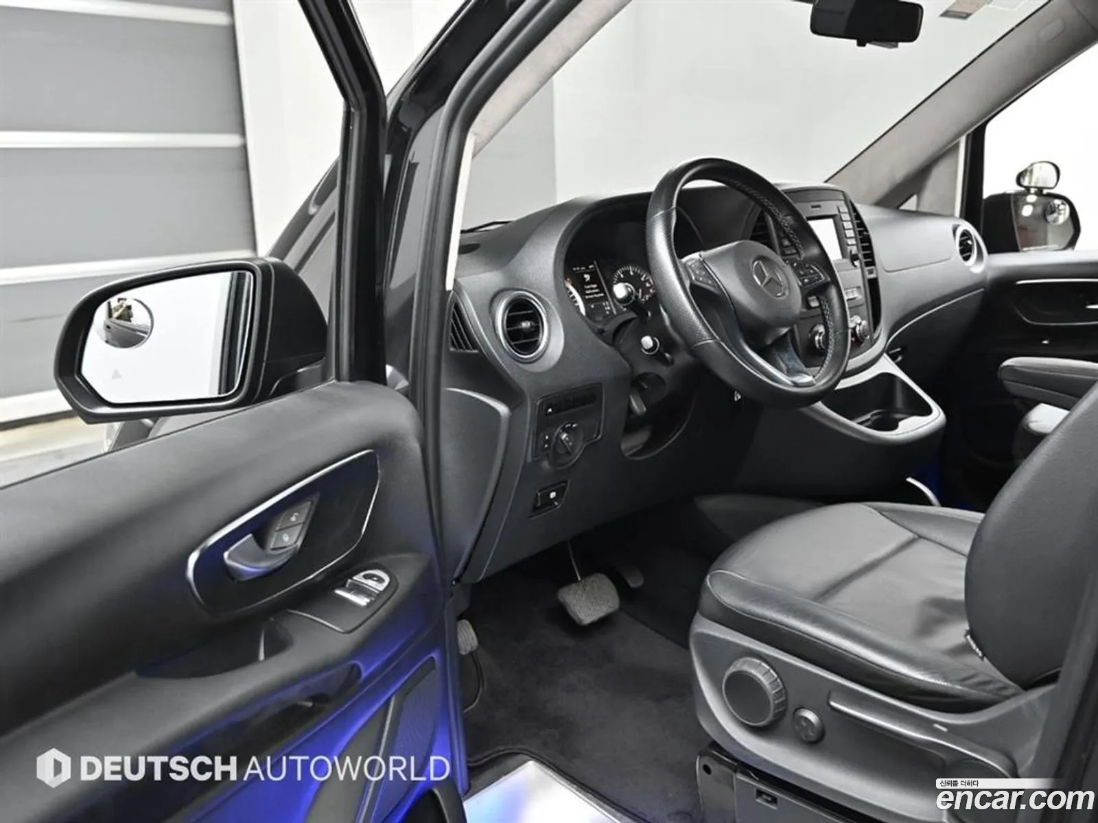 Mercedes-Benz V-Class 2016 — 7