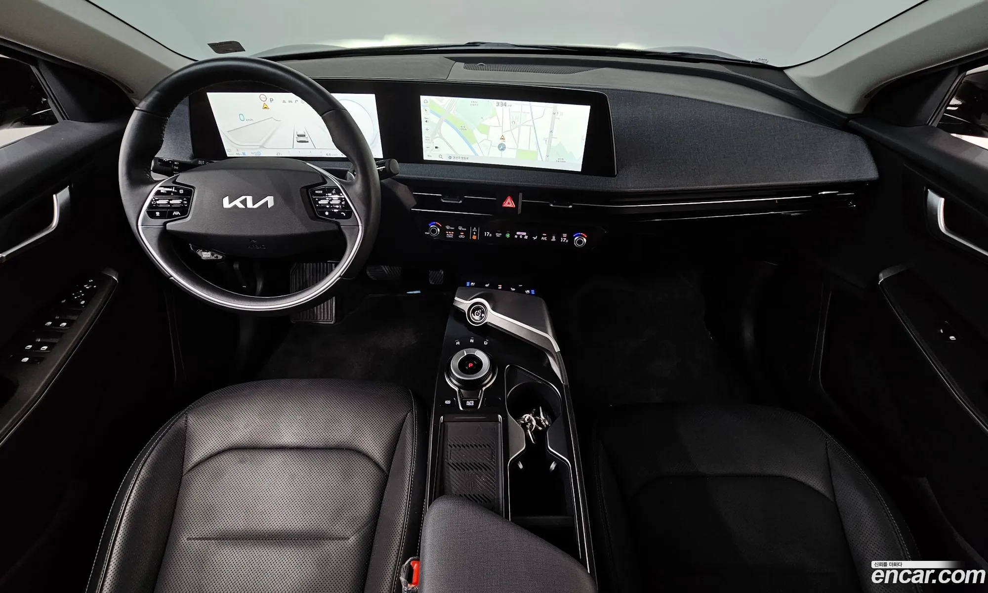 Kia EV6 2022 KNAC281AFNA068221 — 4