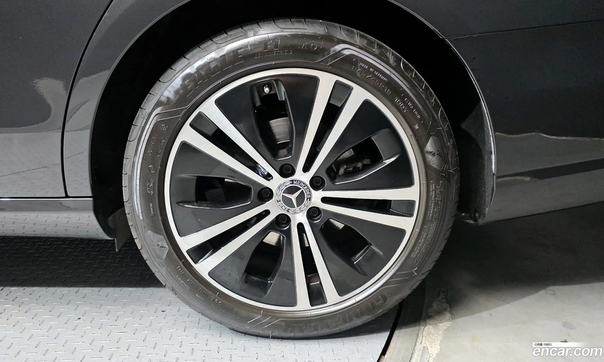 Mercedes-Benz E-Class W213 2021 — 17