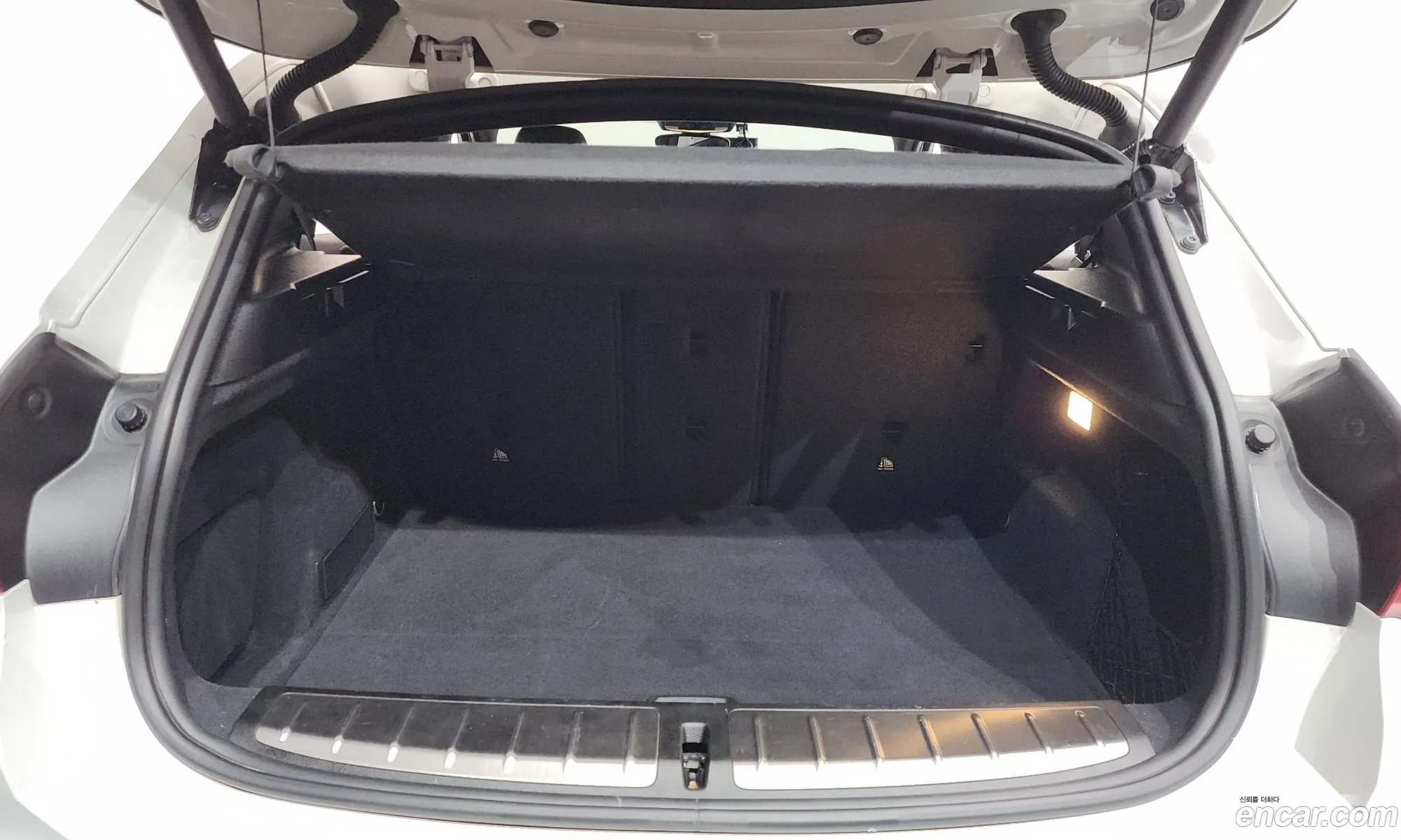 BMW X2 2019 WBAYJ5100KEF55953 — 32