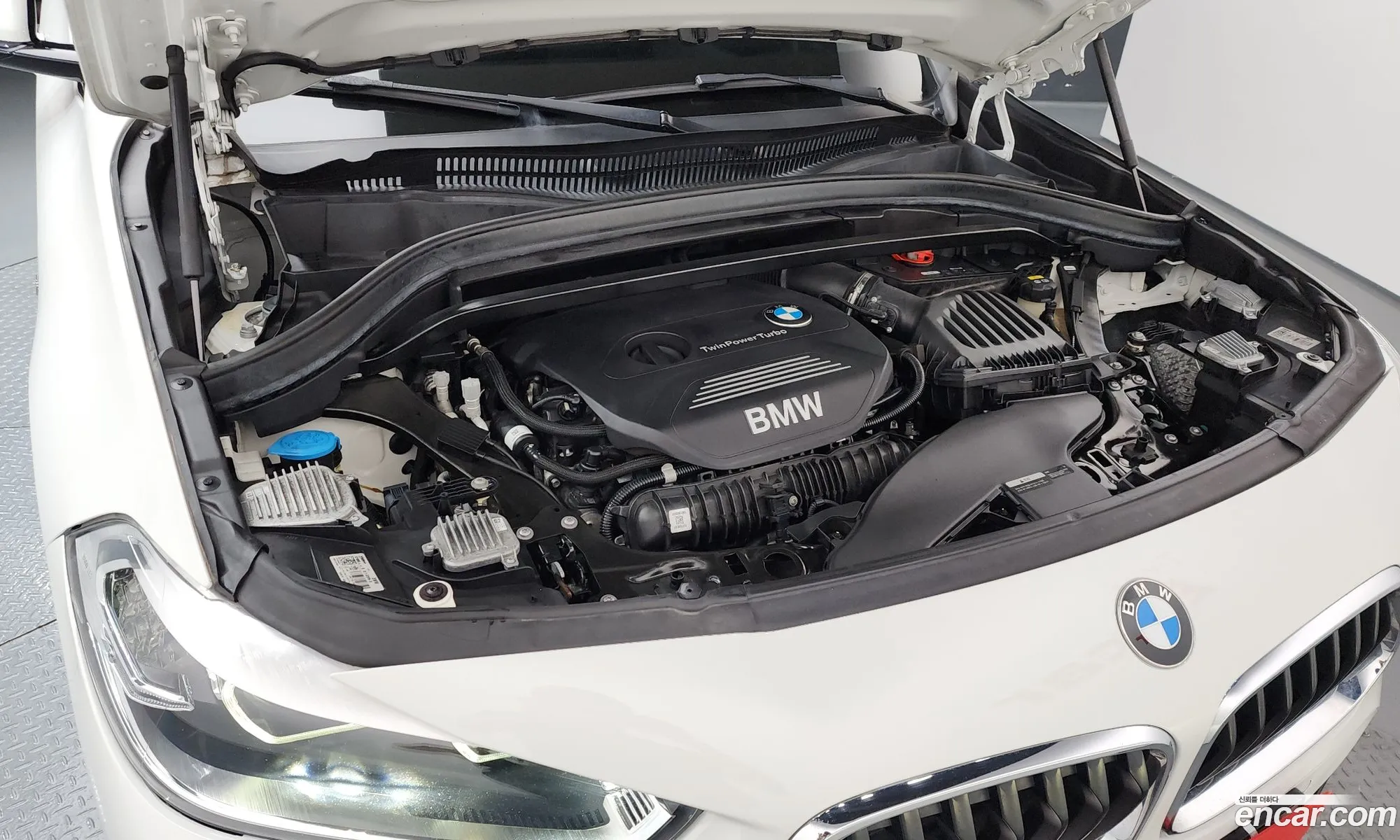 BMW X2 2019 WBAYJ5100KEF55953 — 19
