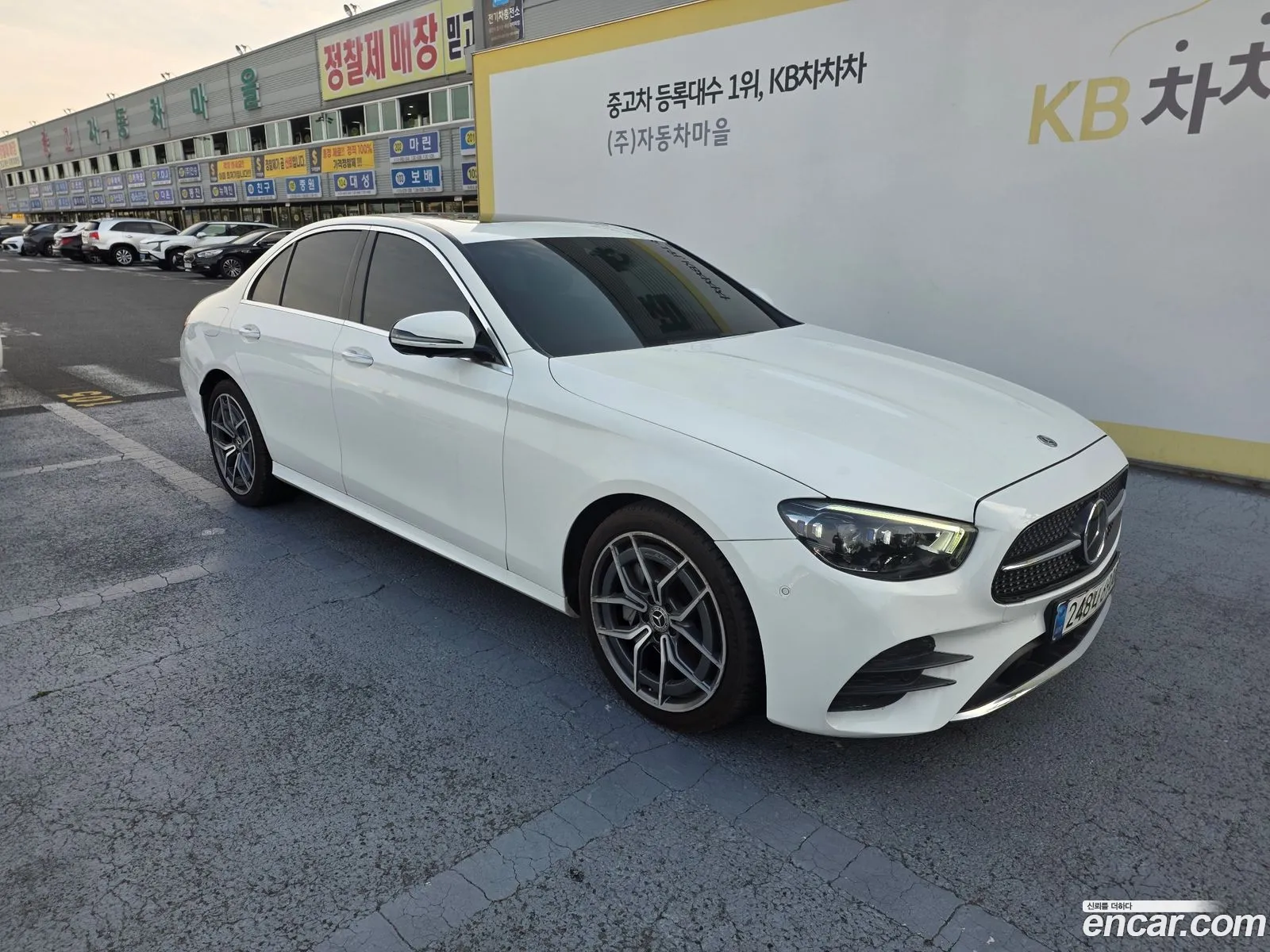 Mercedes-Benz E-Class W213 2021 — 13
