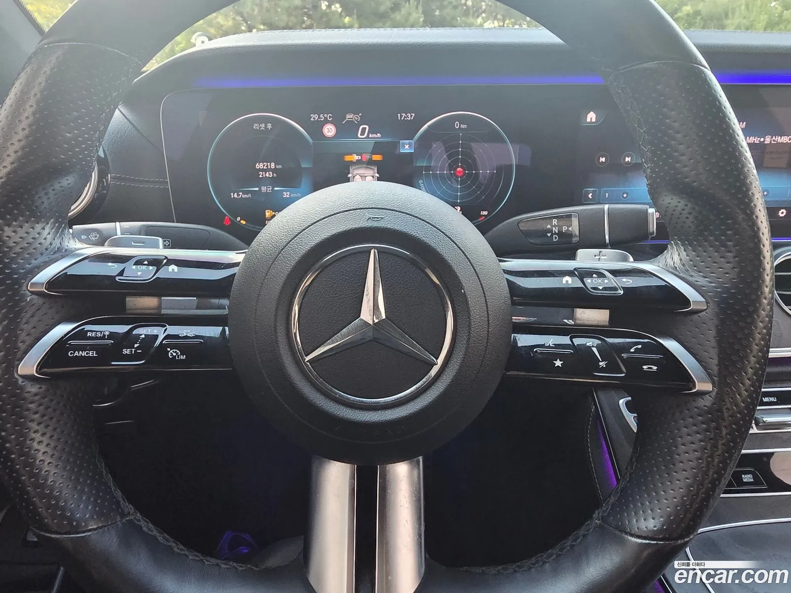 Mercedes-Benz E-Class W213 2021 — 17