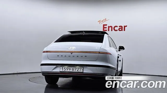 Hyundai Grandeur 2023 — 3