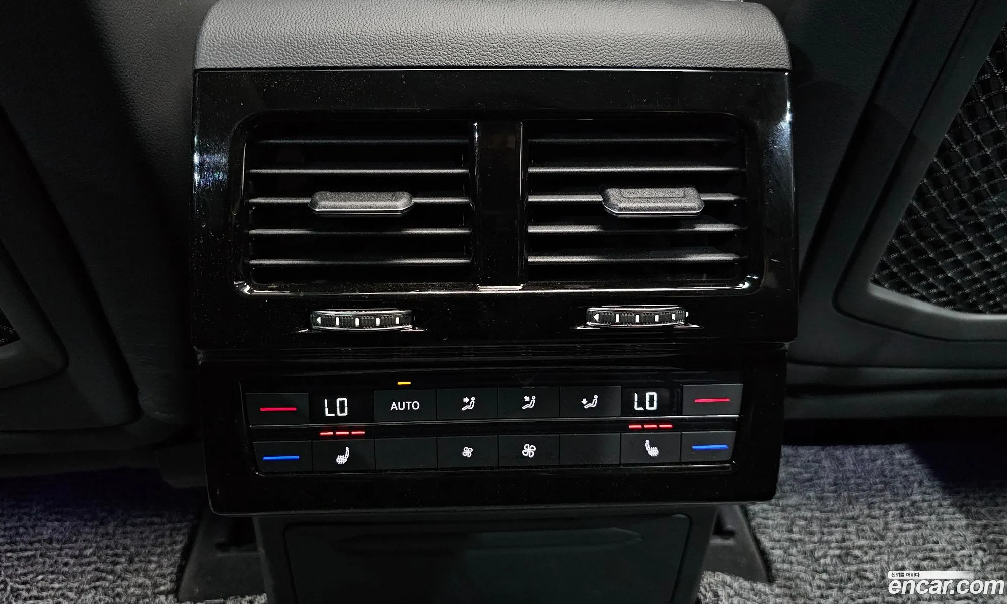 Volkswagen Touareg 2024 — 31