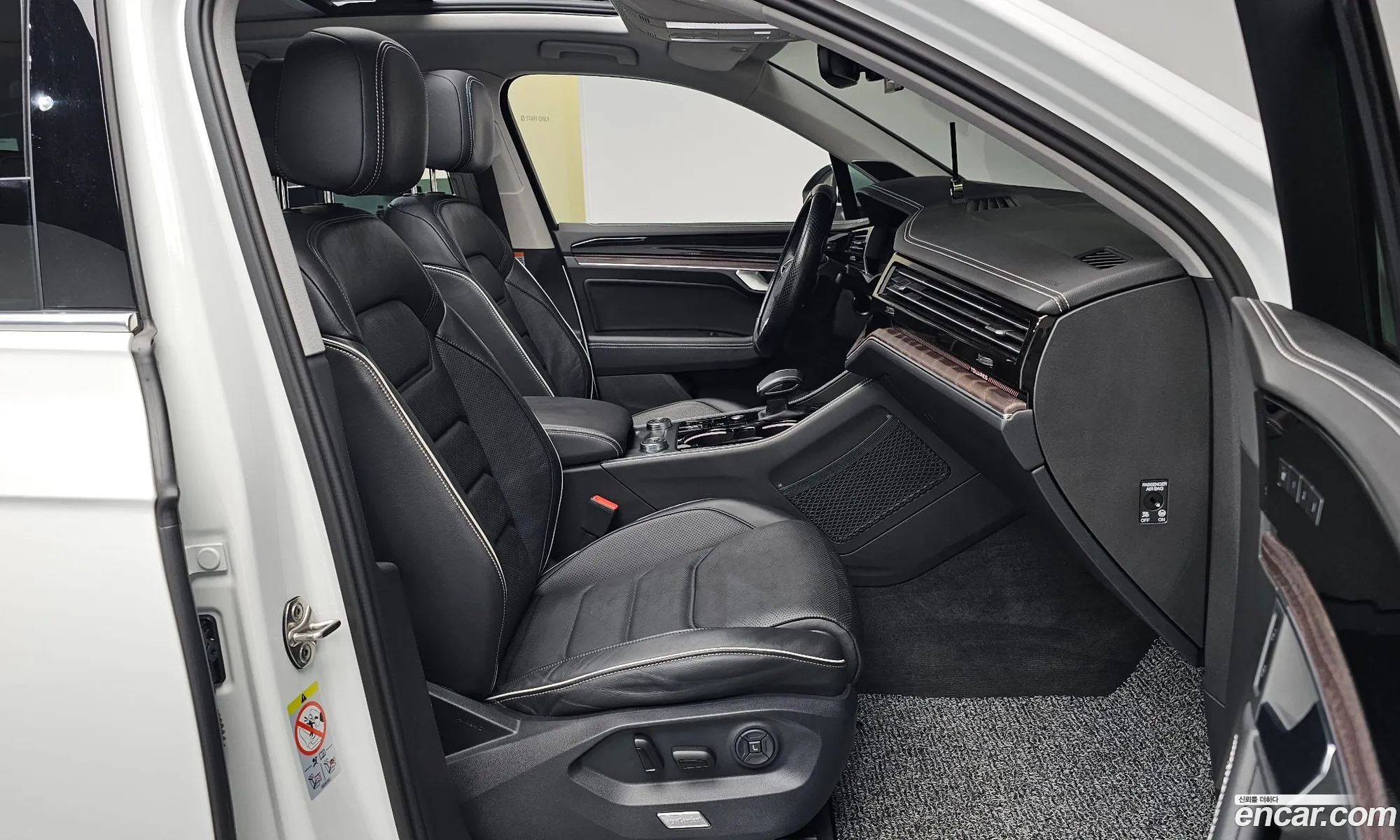 Volkswagen Touareg 2024 — 20