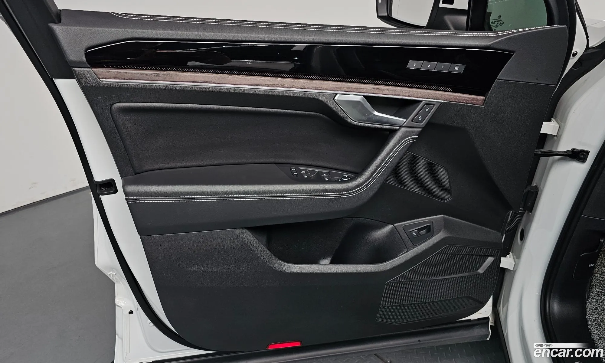 Volkswagen Touareg 2024 — 8