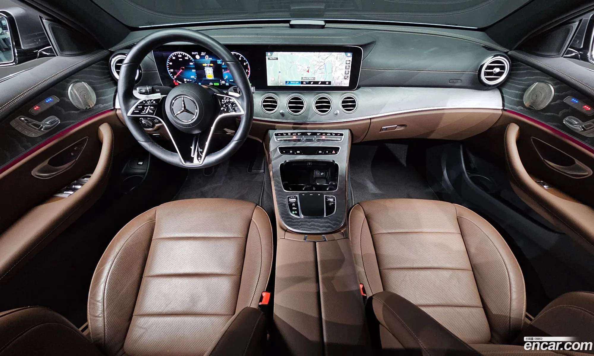 Mercedes-Benz E-Class W213 2022 — 12