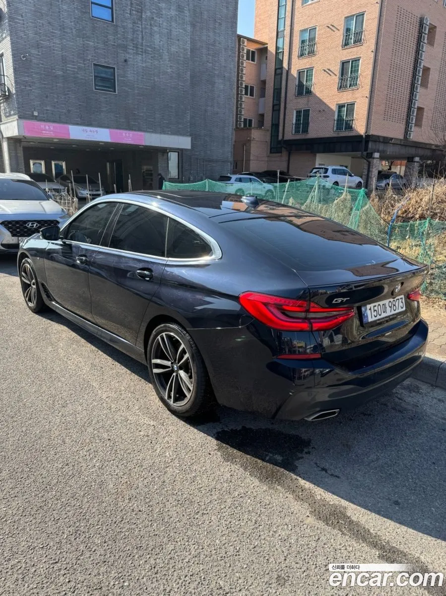 BMW 6 Series GT 2023 — 6
