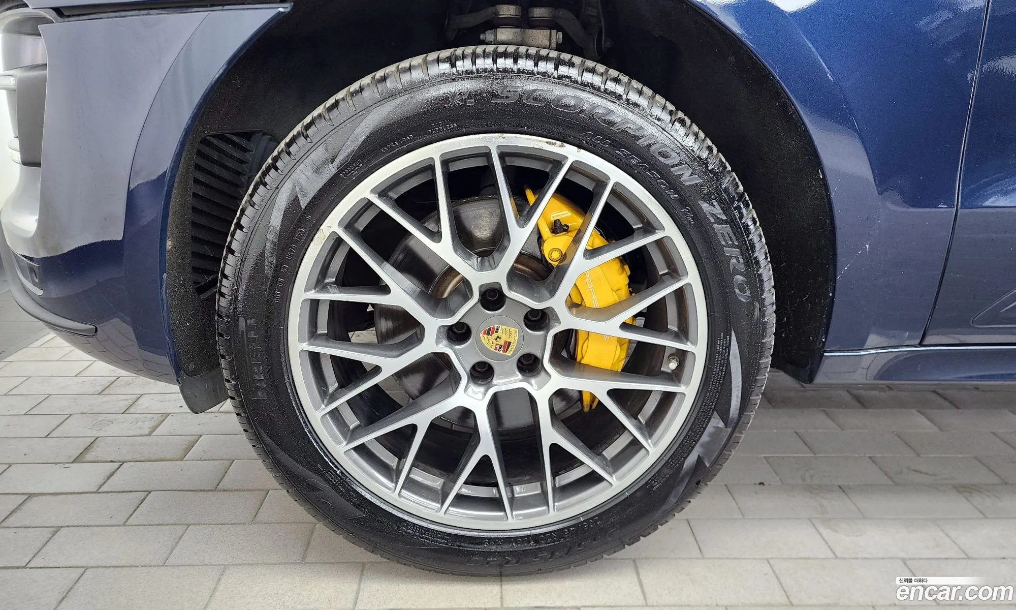 Porsche Macan 2015 WP1AF2958FLB98443 — 18