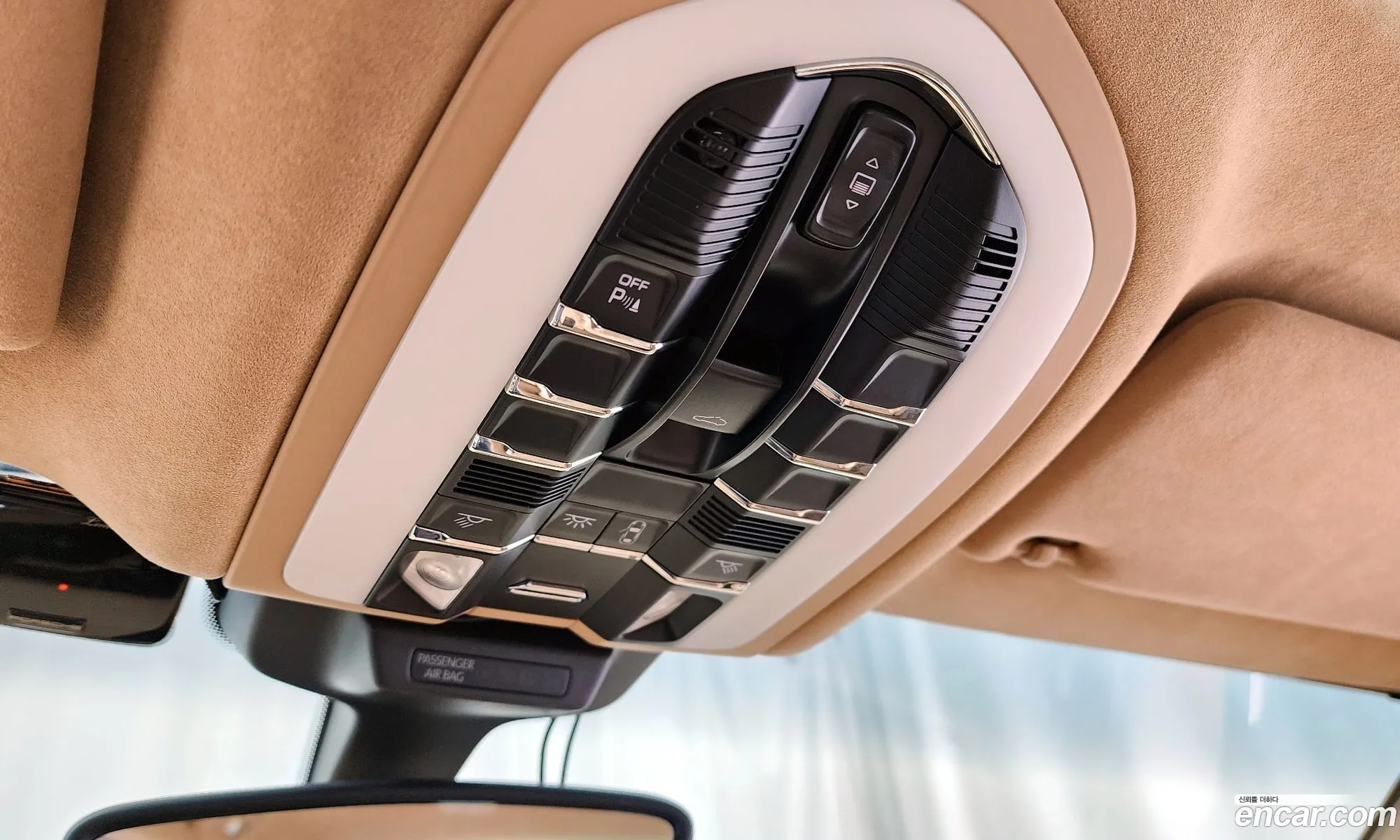 Porsche Macan 2015 WP1AF2958FLB98443 — 24