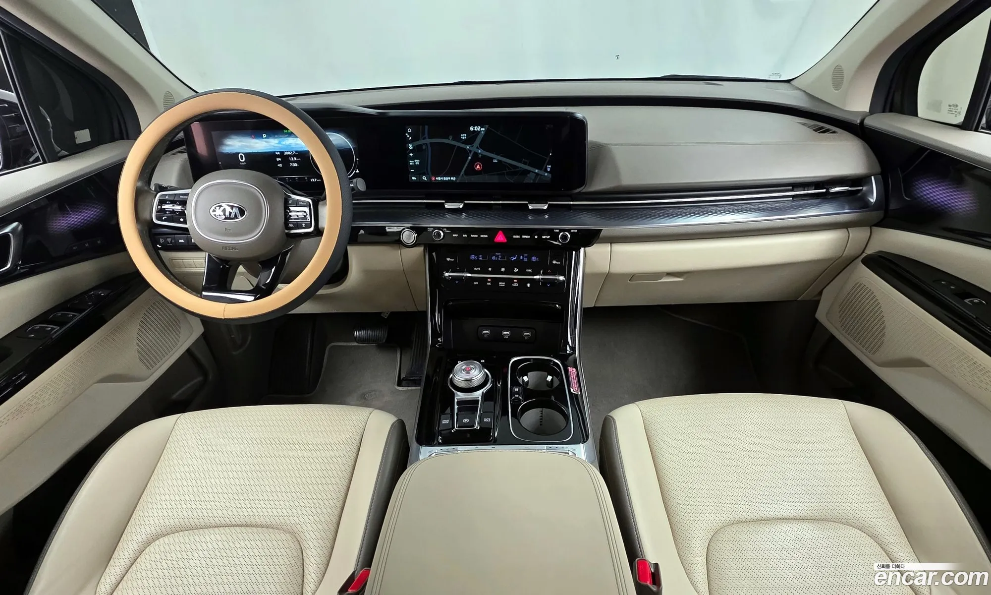 Kia Carnival 2021 KNANE81BBMS115504 — 4