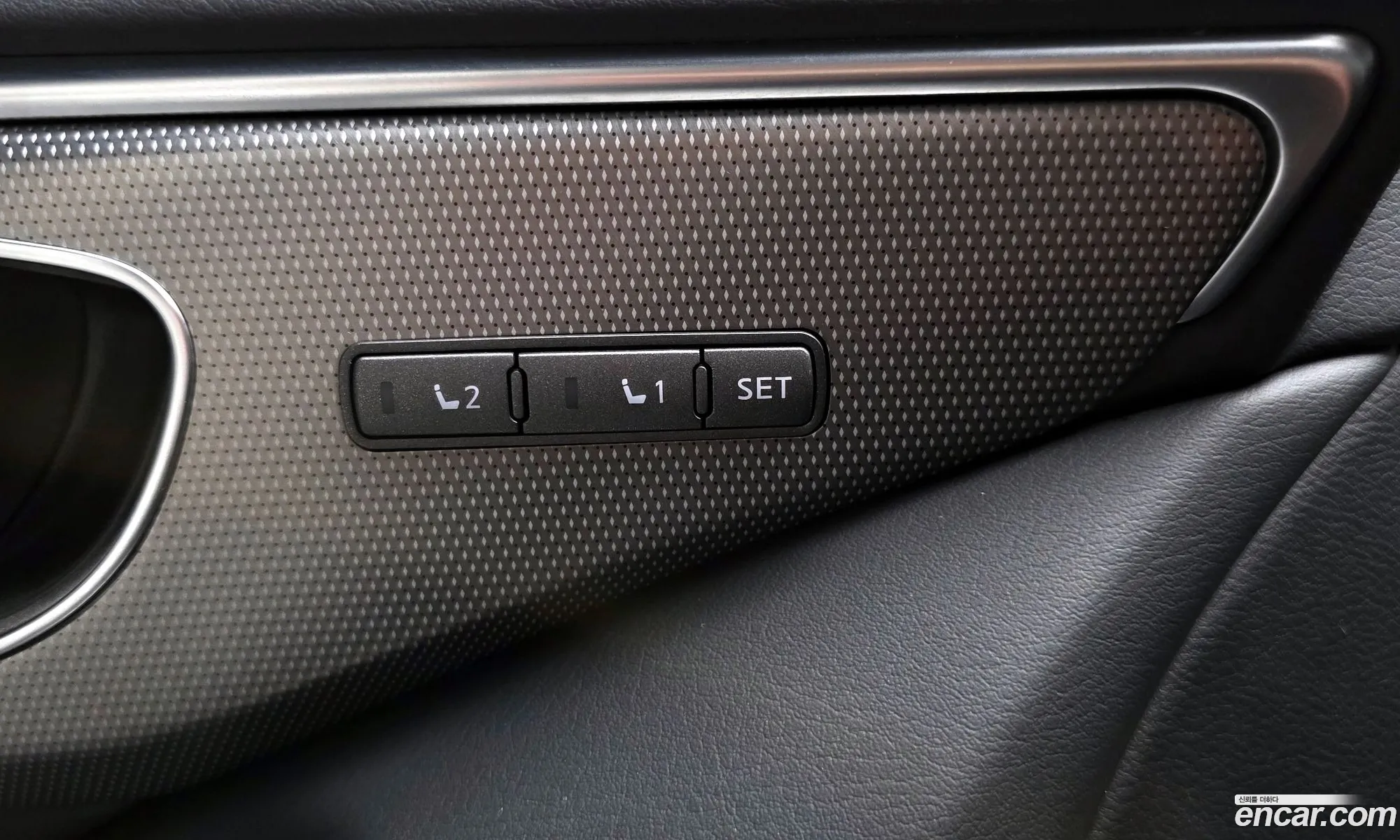 Infiniti Q50 2016 — 19