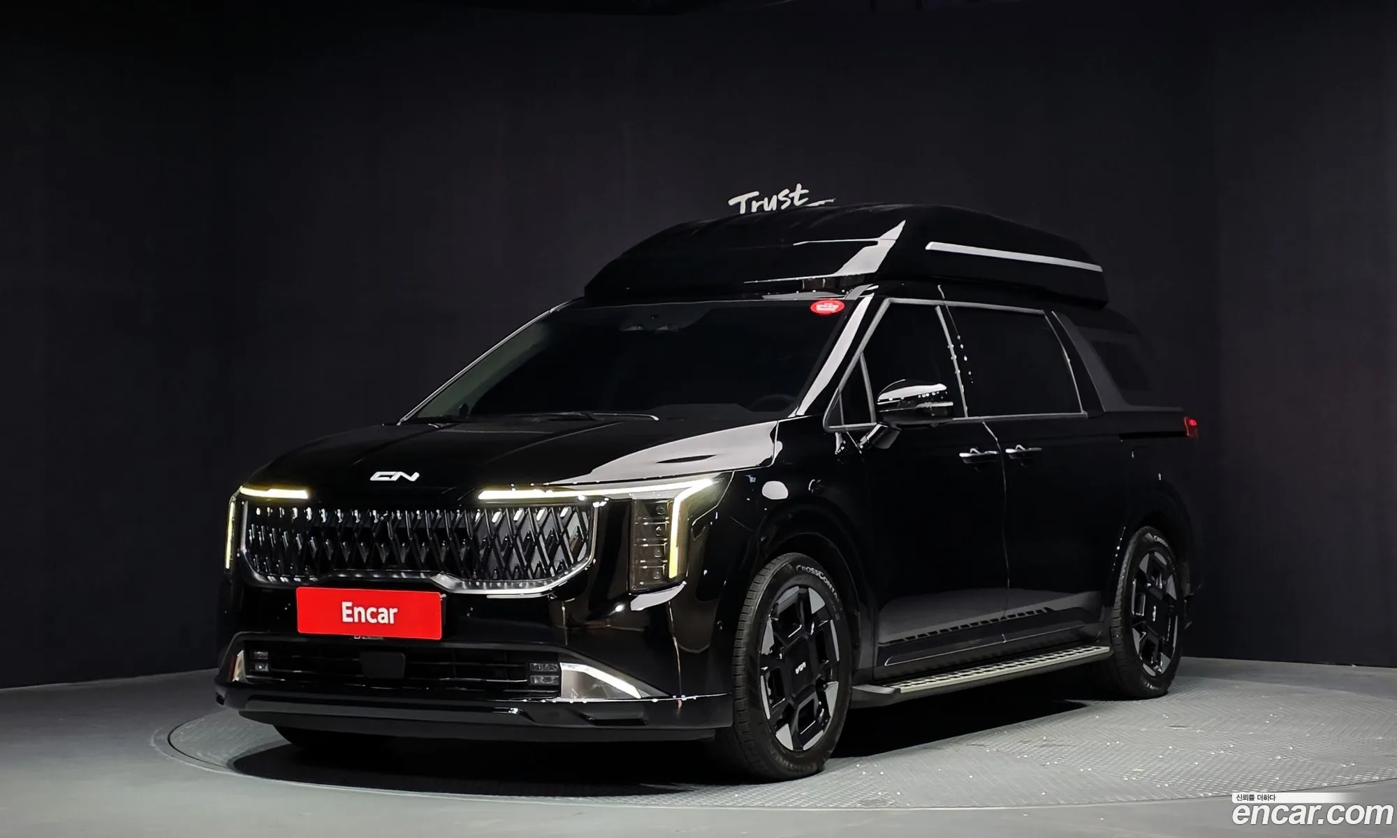 Kia Carnival 2024 KNANE81ABRS011868 — 3