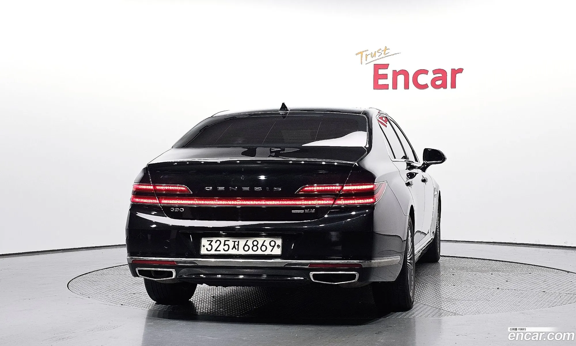 Genesis G90 2020 KMHG141DDLU078861 — 4