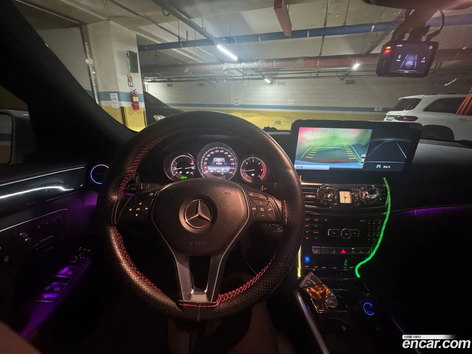 Mercedes-Benz E-Class W212 2014 — 13