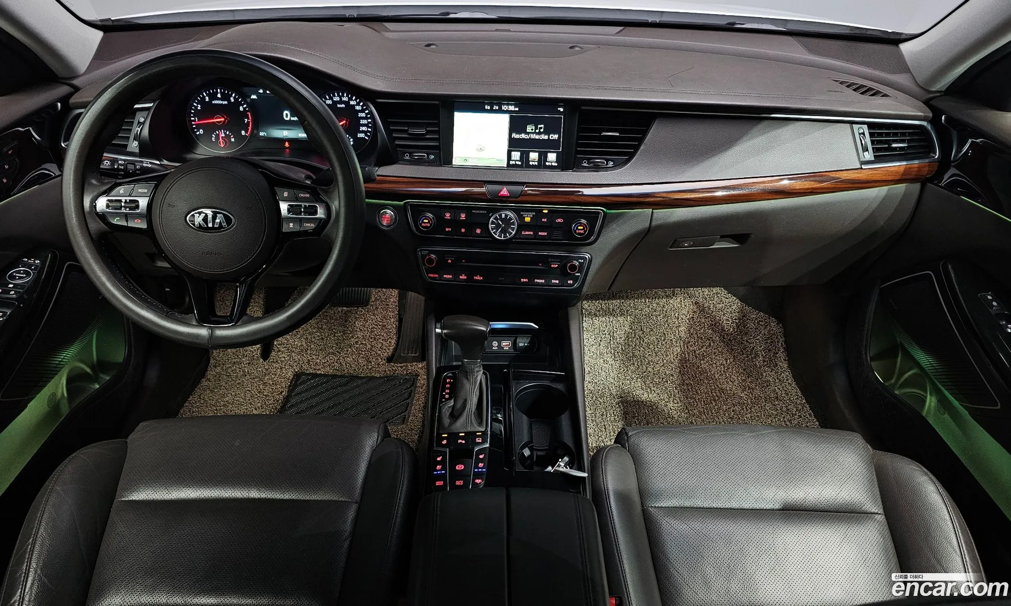 Kia K7 2016 — 2