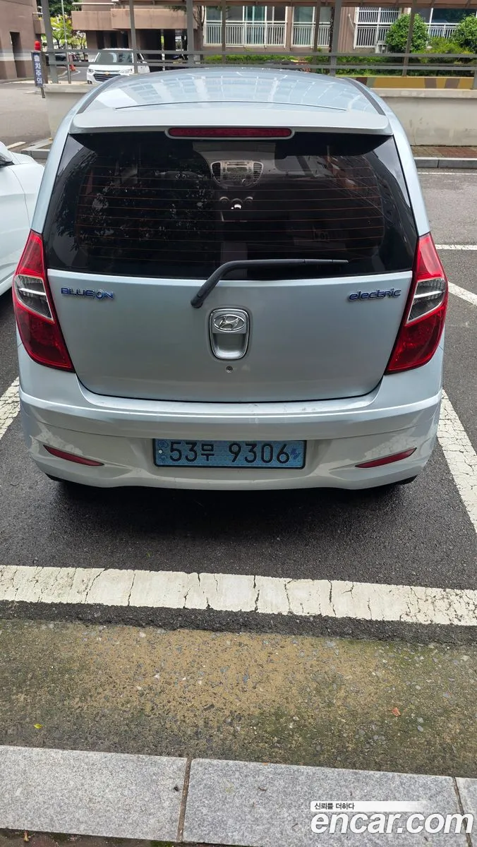 Hyundai BlueOn 2011 — 3