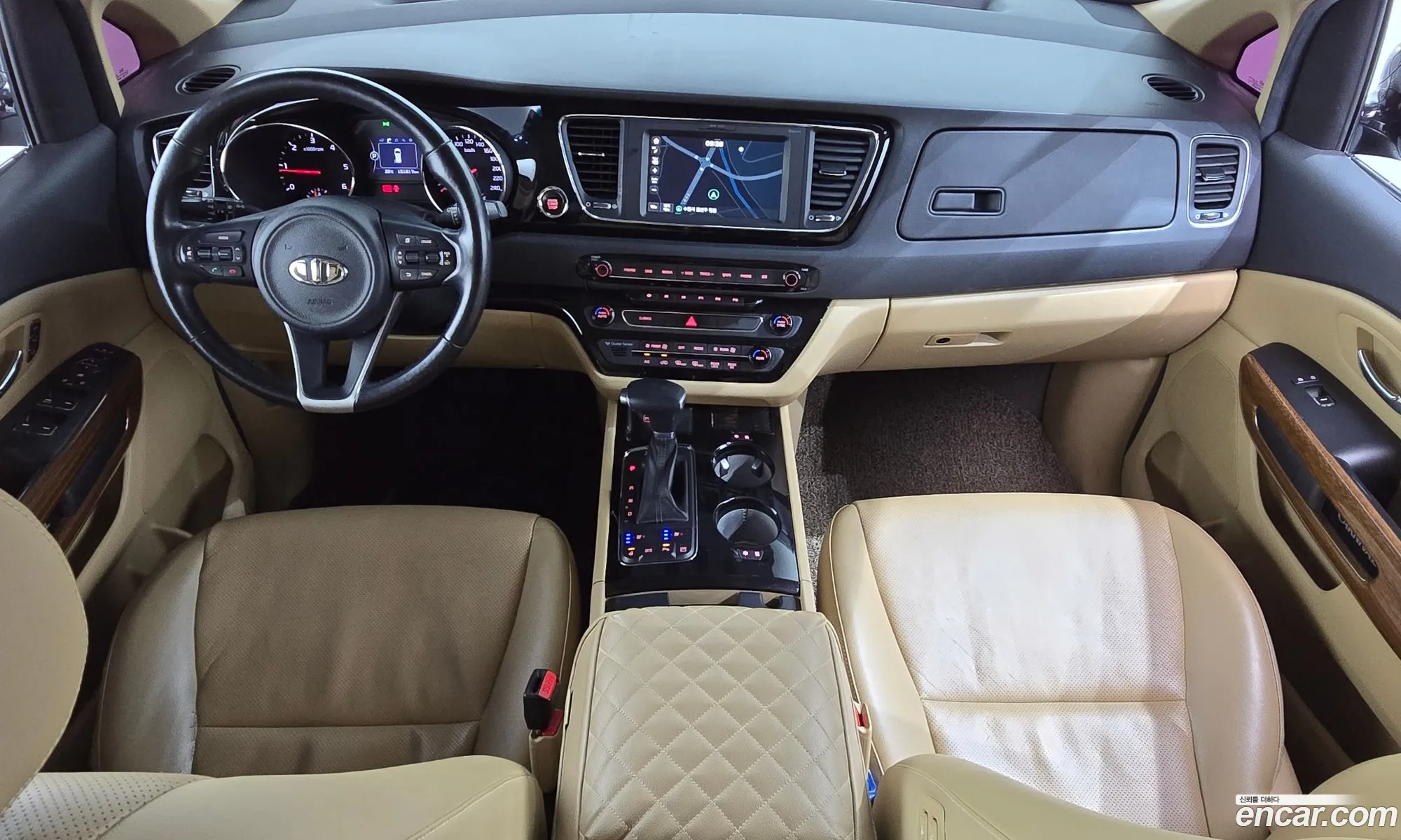 Kia Carnival 2017 KNAMC81ABHS333313 — 4