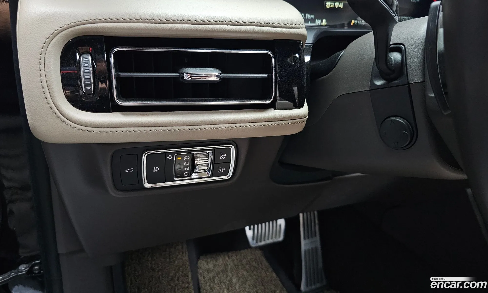 Lincoln Aviator 2021 — 35