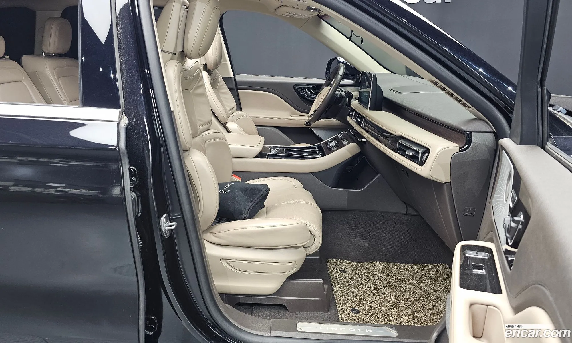 Lincoln Aviator 2021 — 34