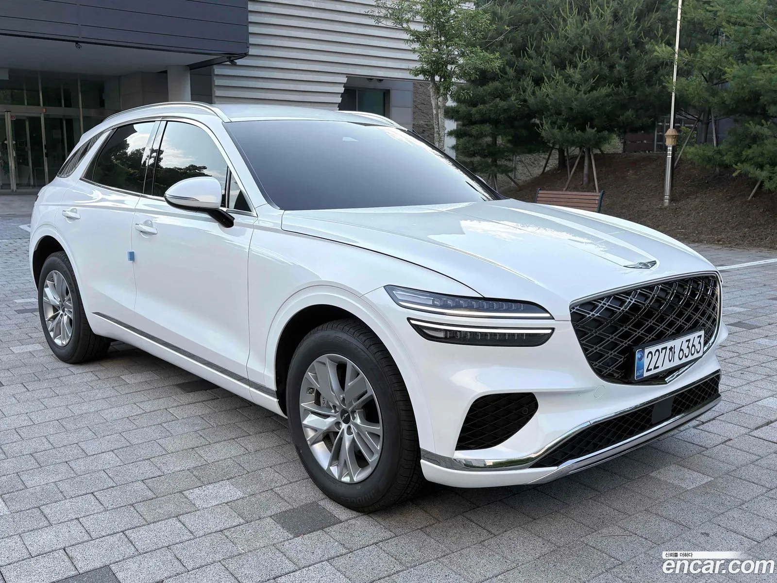 Genesis GV70 2025 — 2