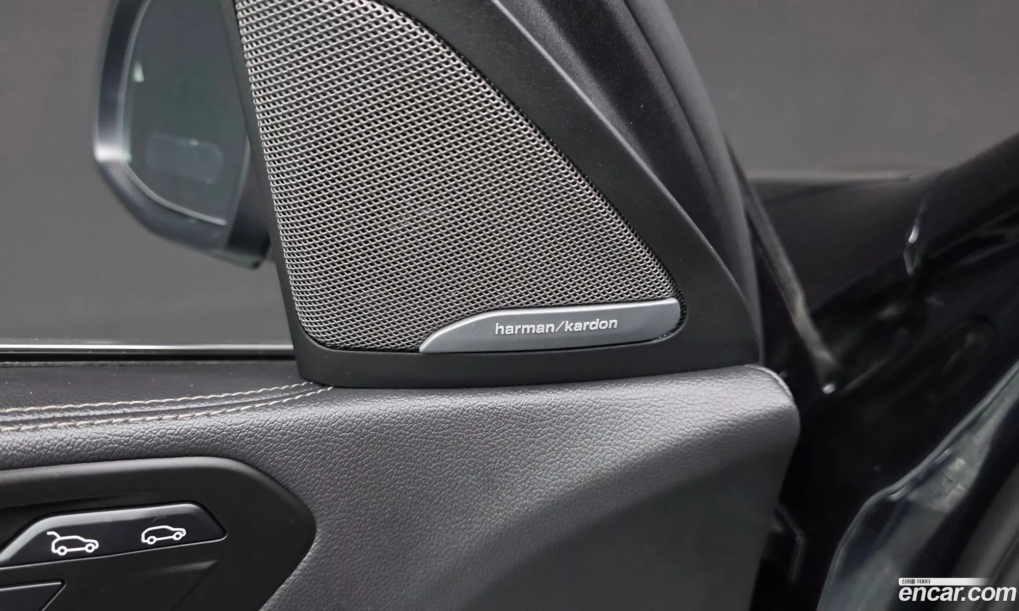 BMW X6 2023 WBAGT8106P9R76600 — 19
