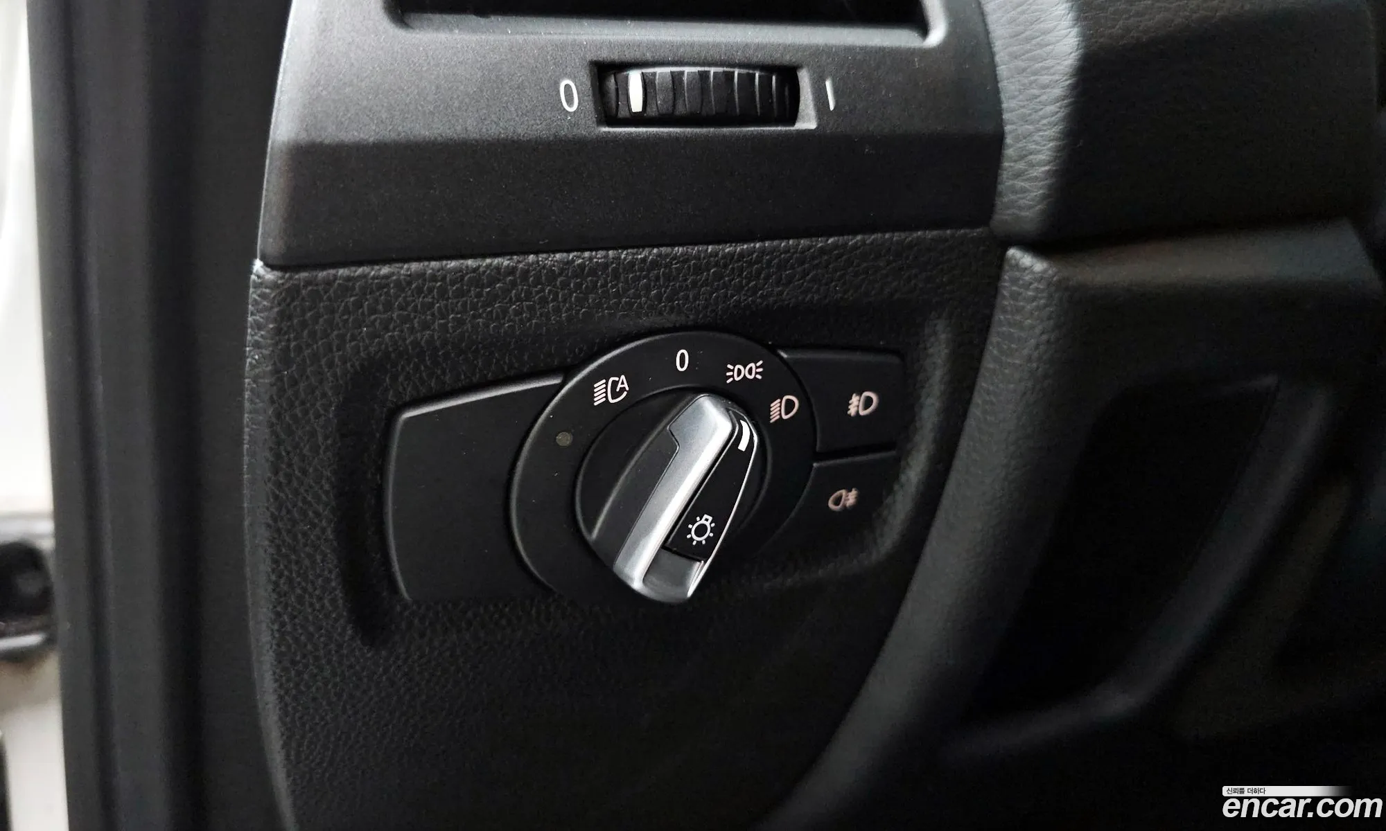BMW 1 Series 2011 WBAUR3108BVL41530 — 5