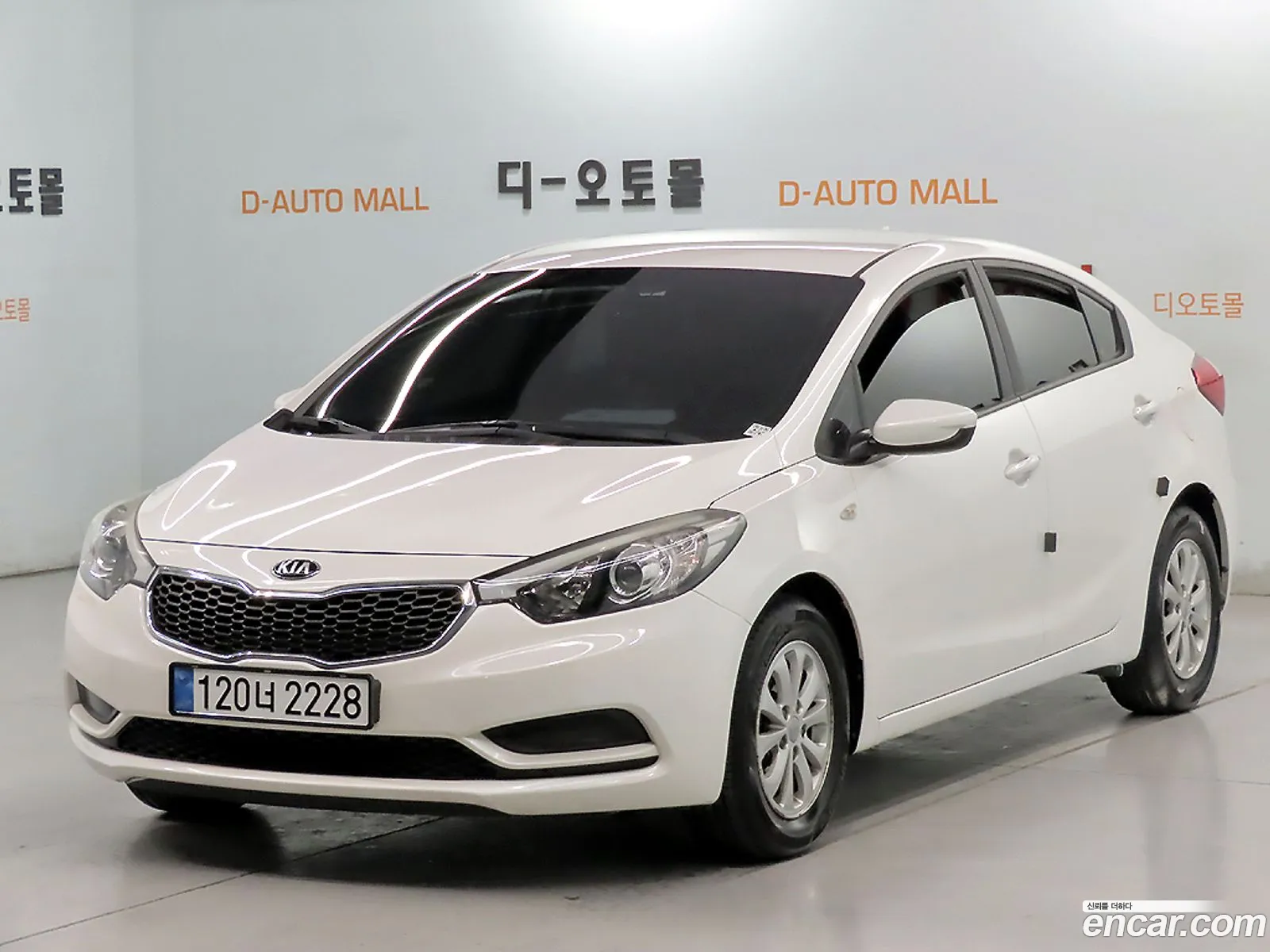 Kia K3 2015 — 4