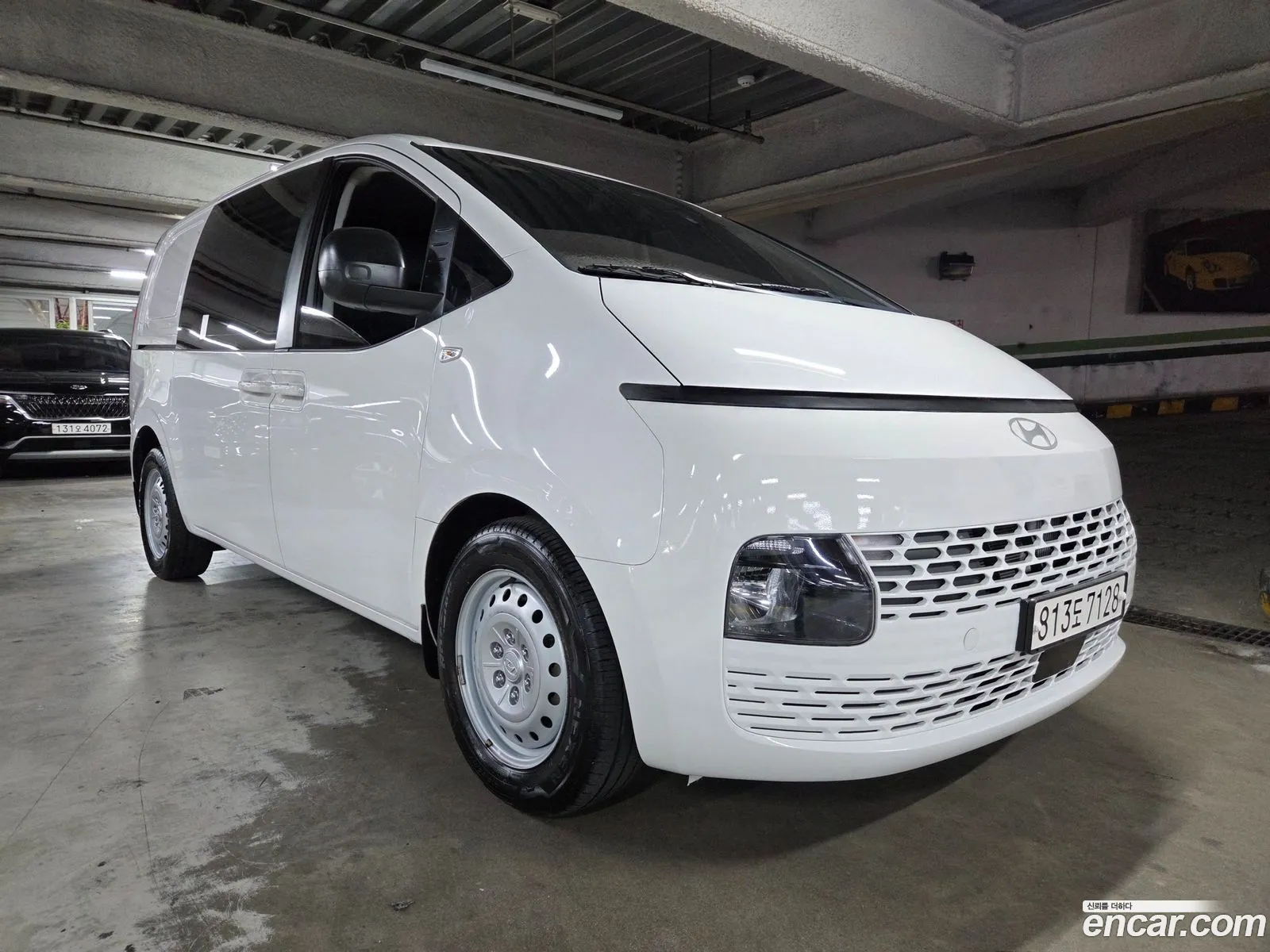 Hyundai Staria 2023 — 3