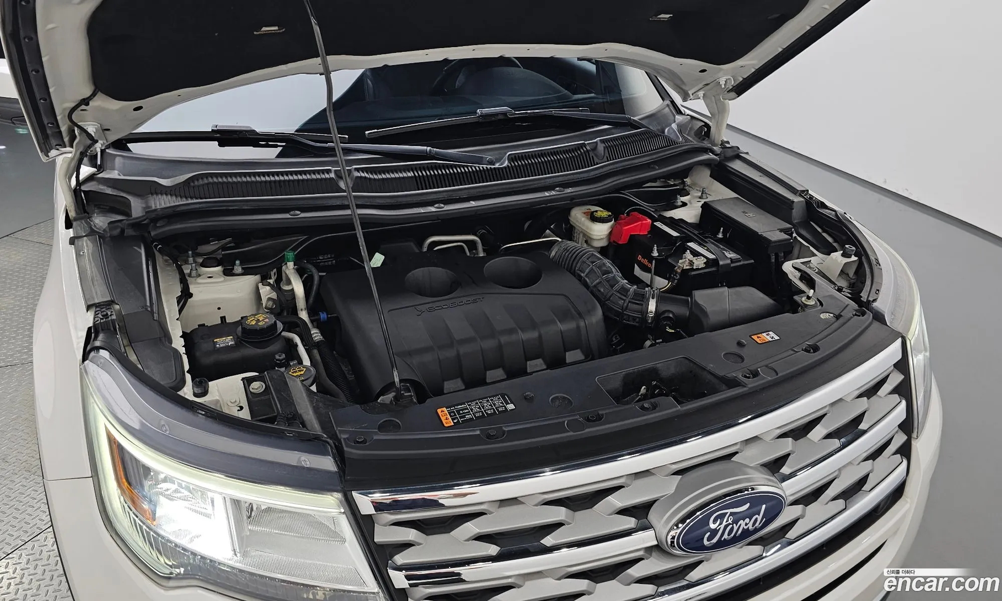 Ford Explorer 2018 1FM5K8FH7JGB23567 — 24