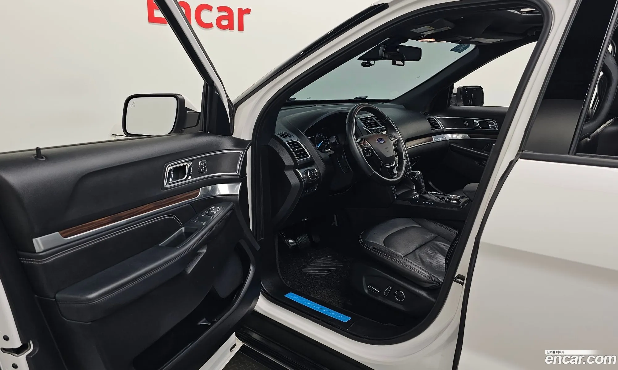 Ford Explorer 2018 1FM5K8FH7JGB23567 — 15