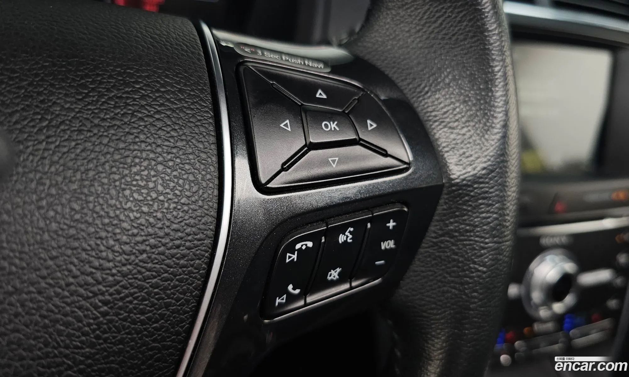 Ford Explorer 2018 1FM5K8FH7JGB23567 — 33