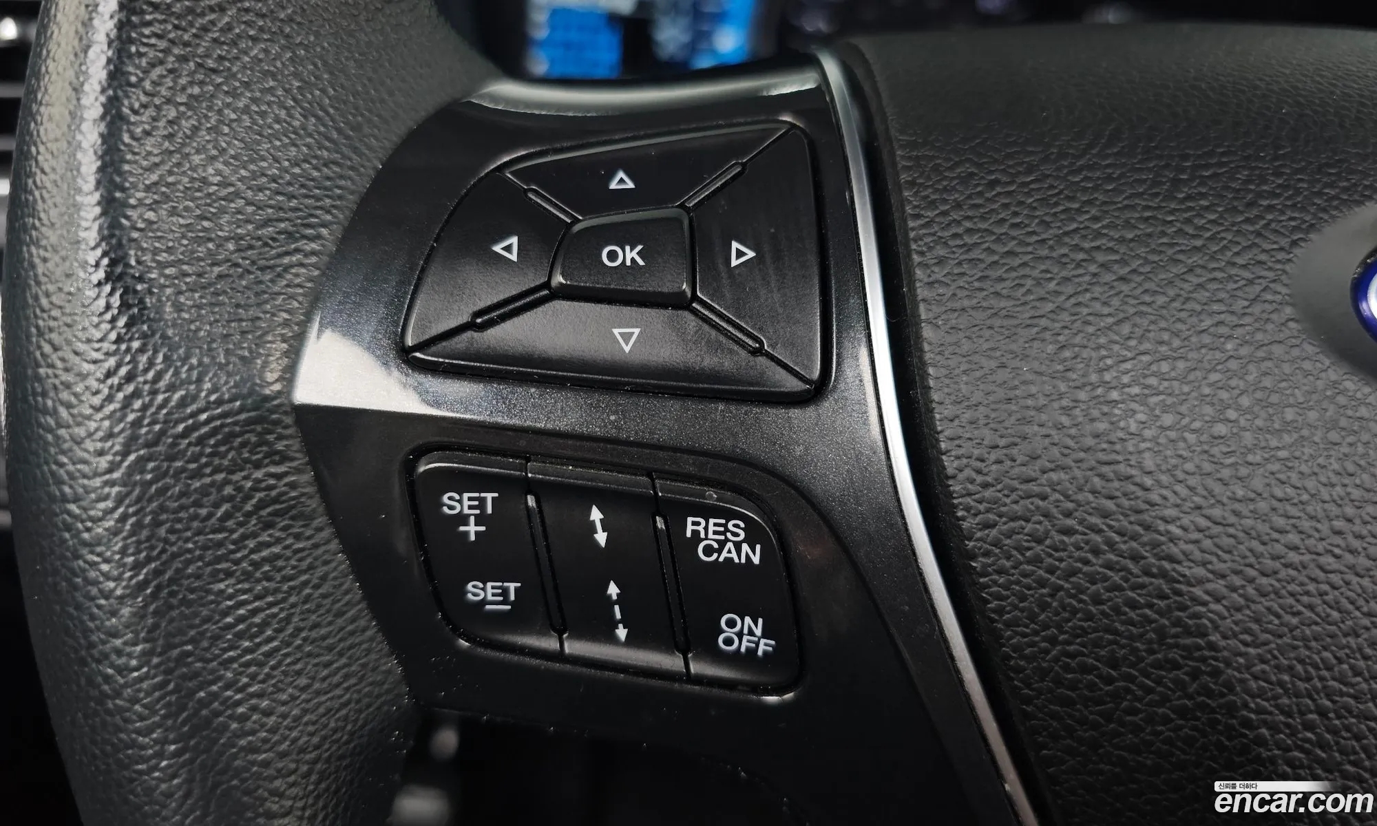 Ford Explorer 2018 1FM5K8FH7JGB23567 — 21