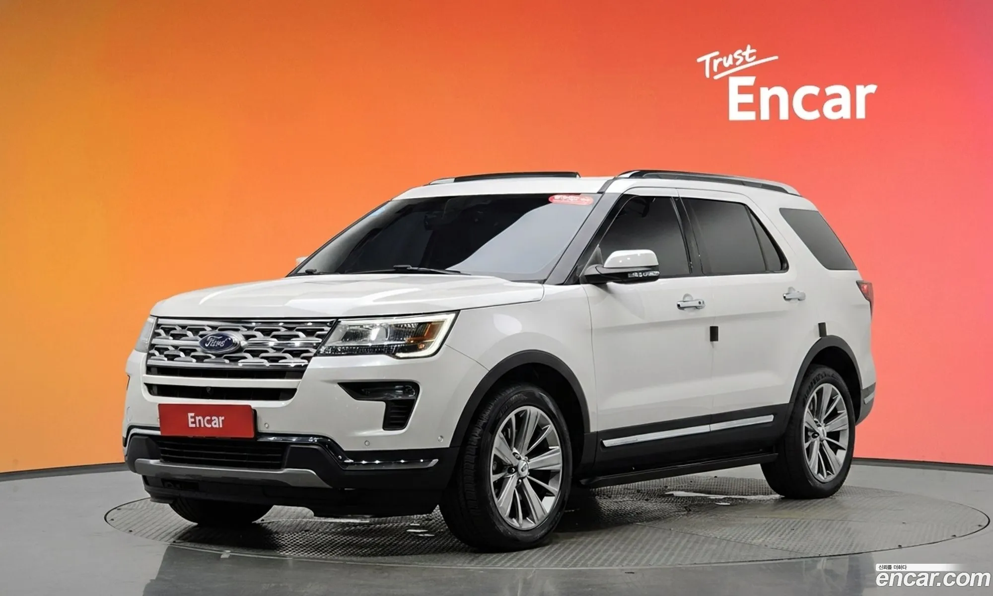 Ford Explorer 2018 1FM5K8FH7JGB23567 — 18