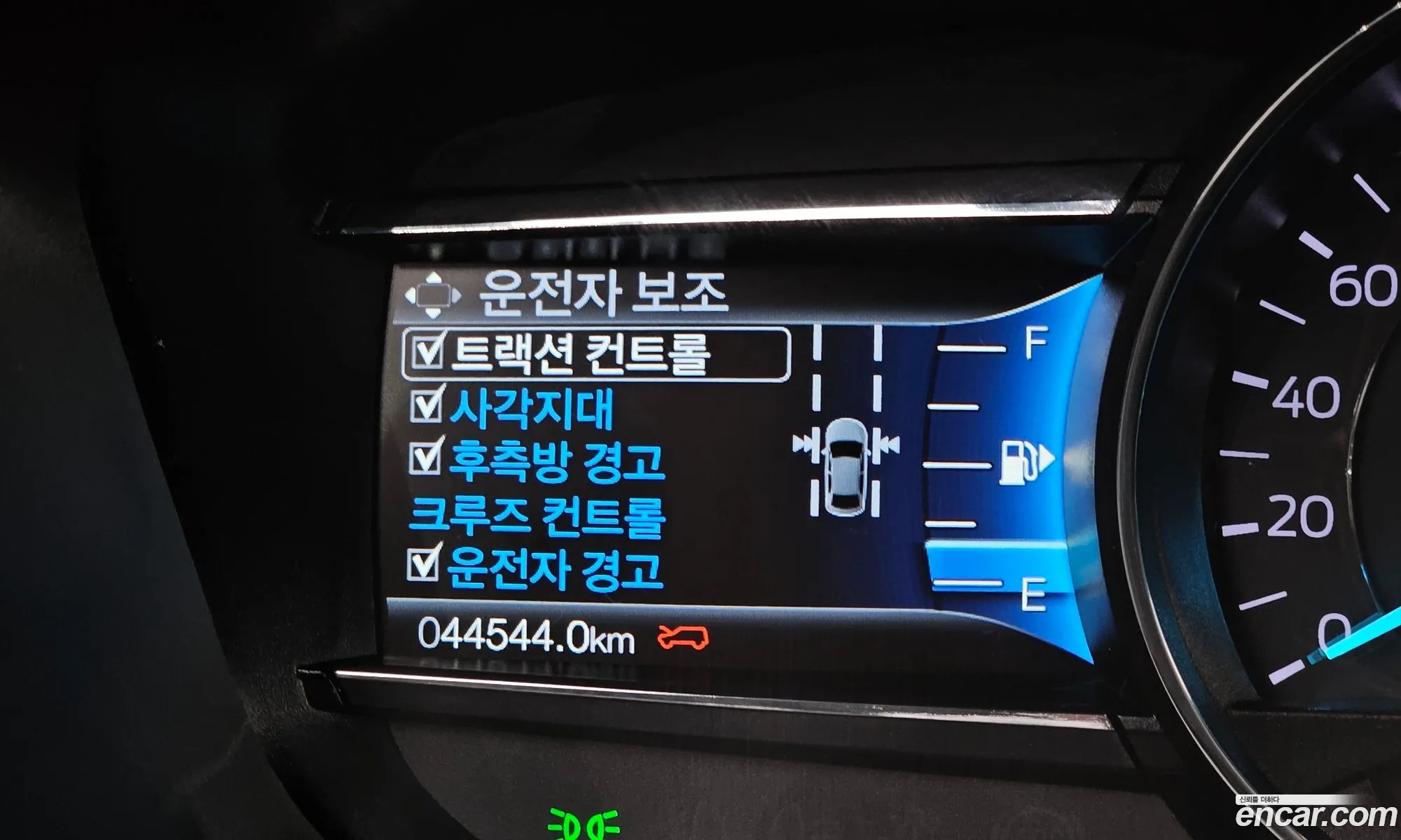 Ford Explorer 2018 1FM5K8FH7JGB23567 — 29