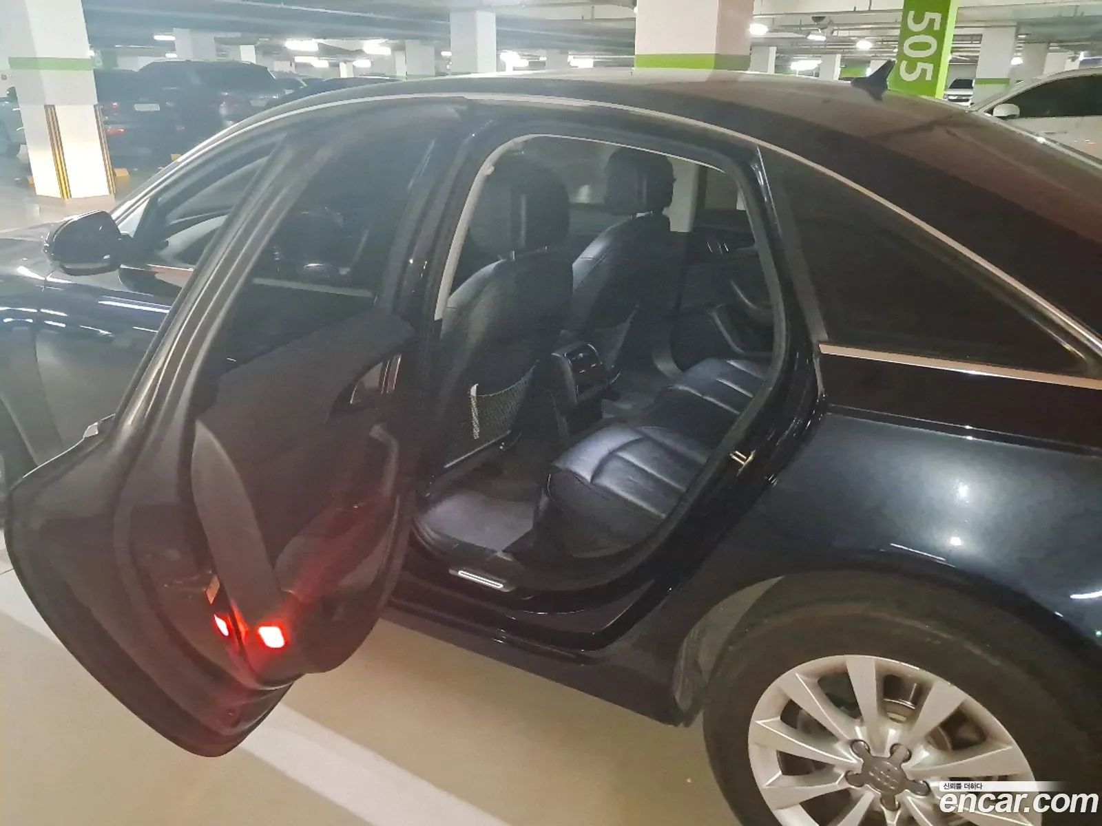 Audi A6 2014 — 17